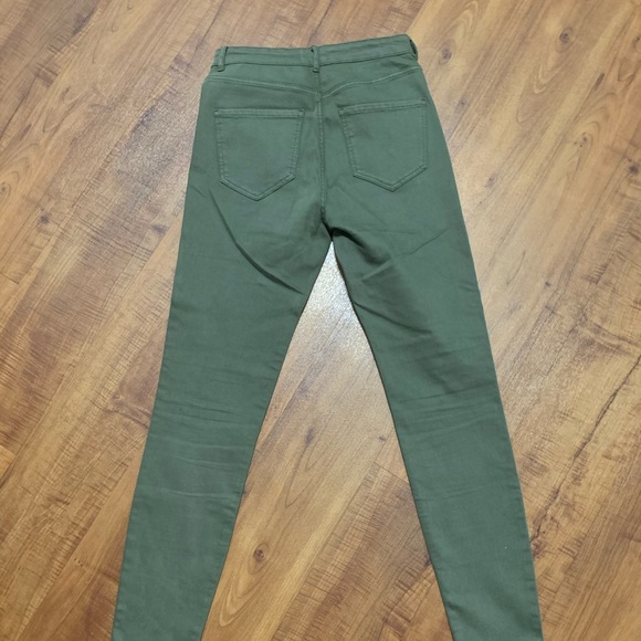 Zara - Picture 3 of 3